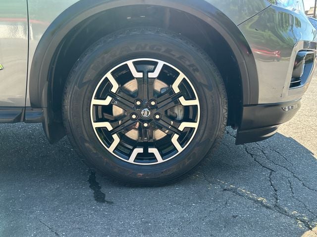 2020 Nissan Pathfinder SL