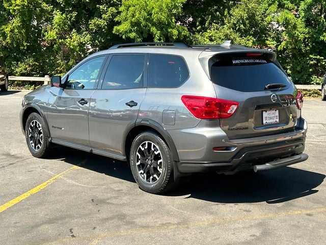 2020 Nissan Pathfinder SL
