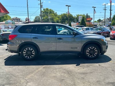 2020 Nissan Pathfinder SL