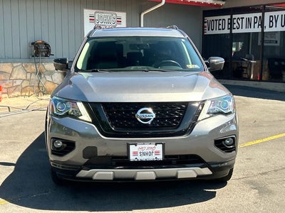 2020 Nissan Pathfinder SL