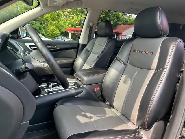 2019 Nissan Pathfinder SL