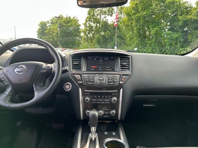 2019 Nissan Pathfinder SL