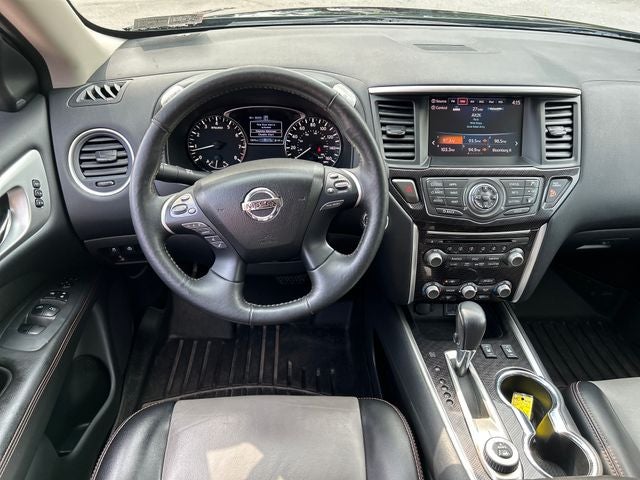 2019 Nissan Pathfinder SL