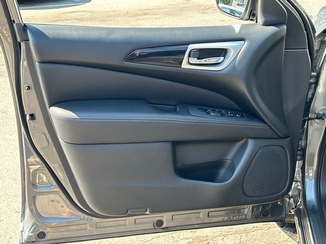 2019 Nissan Pathfinder S