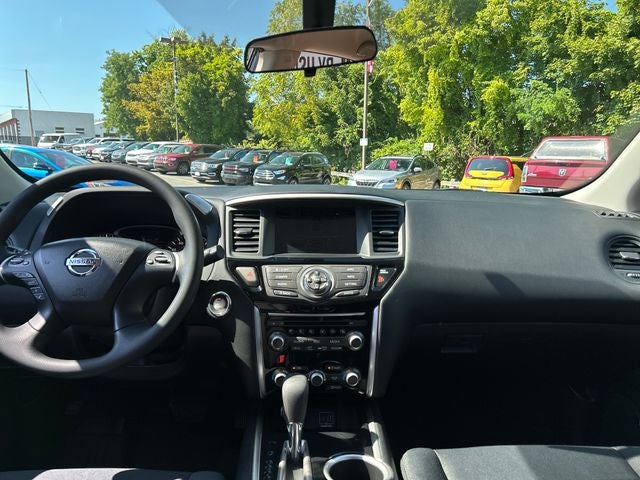 2019 Nissan Pathfinder S