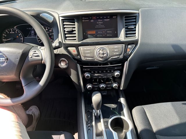 2019 Nissan Pathfinder S