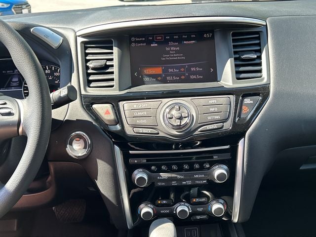 2019 Nissan Pathfinder S