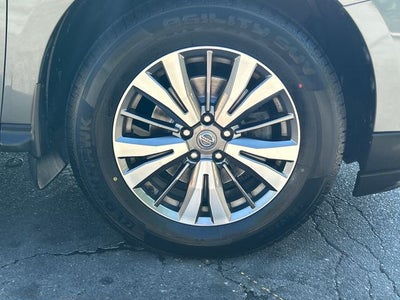 2019 Nissan Pathfinder S