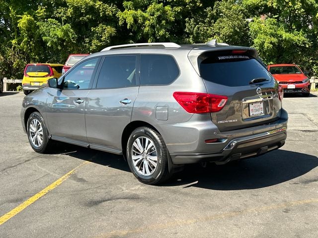 2019 Nissan Pathfinder S