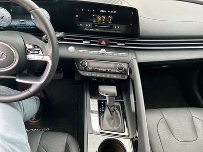 2021 Hyundai Elantra Limited