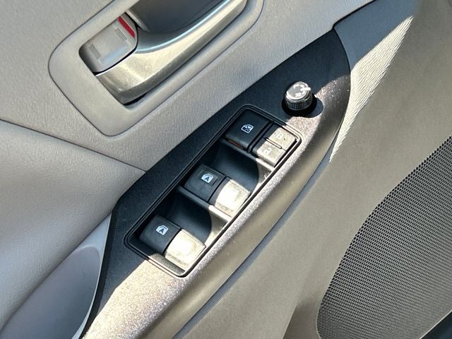 2015 Toyota Sienna LE 8 Passenger