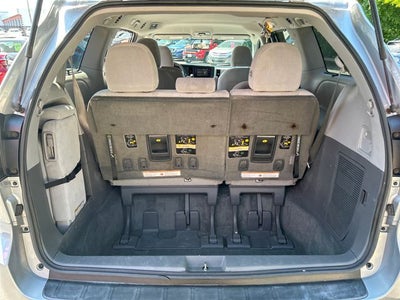 2015 Toyota Sienna LE 8 Passenger
