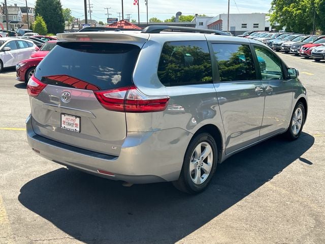 2015 Toyota Sienna LE 8 Passenger