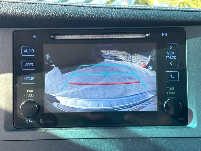 2015 Toyota Sienna SE 8 Passenger