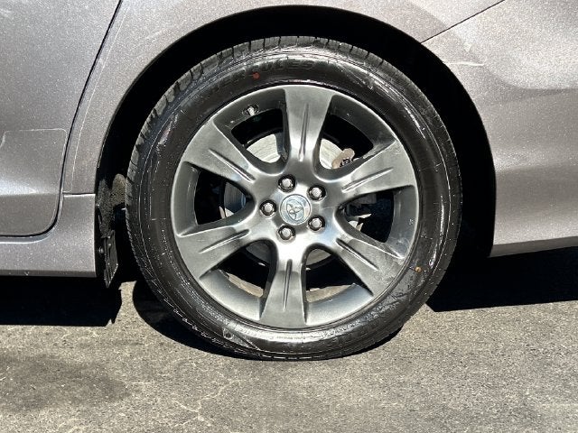 2015 Toyota Sienna SE 8 Passenger