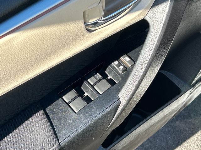 2015 Toyota Corolla LE Plus