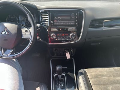2019 Mitsubishi Outlander SE