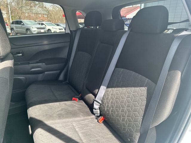 2023 Mitsubishi Outlander Sport 2.0 ES
