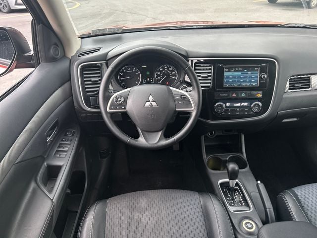 2015 Mitsubishi Outlander SE