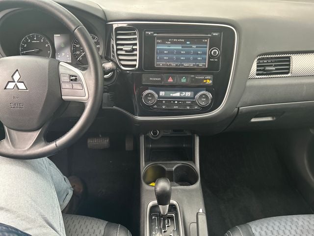 2015 Mitsubishi Outlander SE