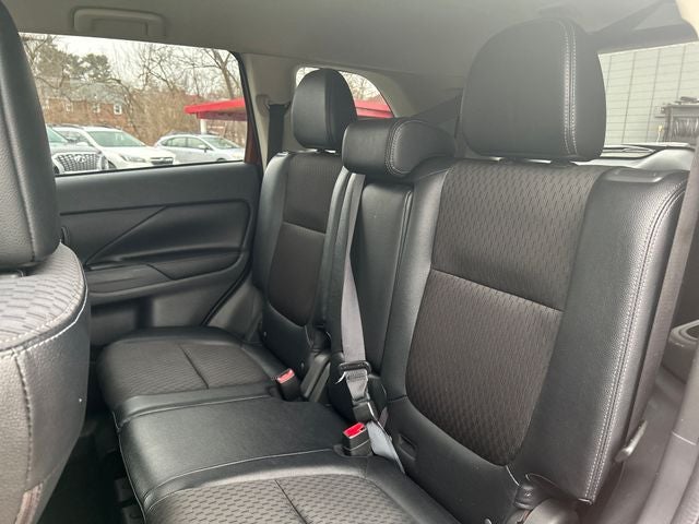 2015 Mitsubishi Outlander SE