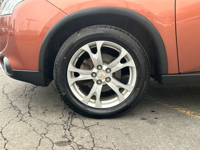 2015 Mitsubishi Outlander SE