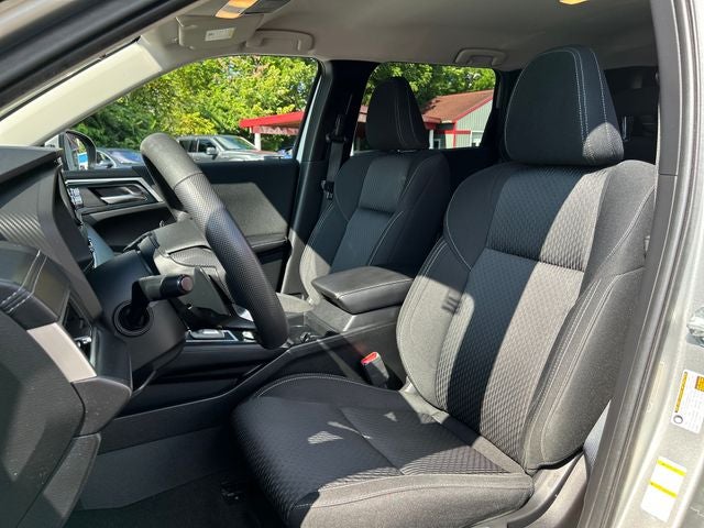 2022 Mitsubishi Outlander ES