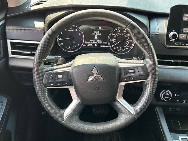 2022 Mitsubishi Outlander ES