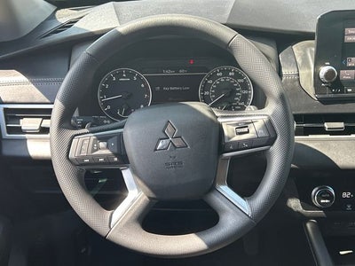 2022 Mitsubishi Outlander ES