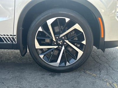 2022 Mitsubishi Outlander ES