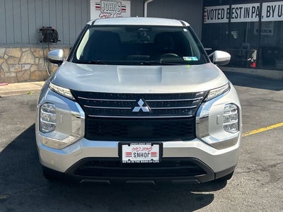 2022 Mitsubishi Outlander ES