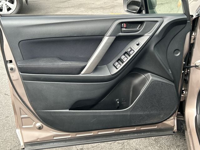 2015 Subaru Forester 2.5i