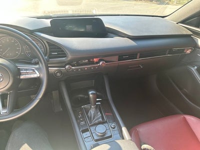 2022 Mazda Mazda3 Carbon Edition