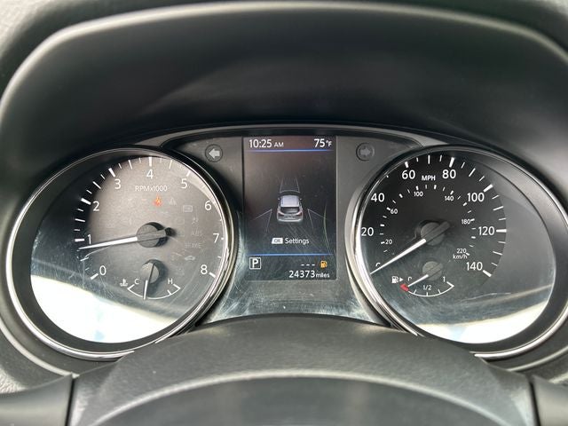 2022 Nissan Rogue Sport SV