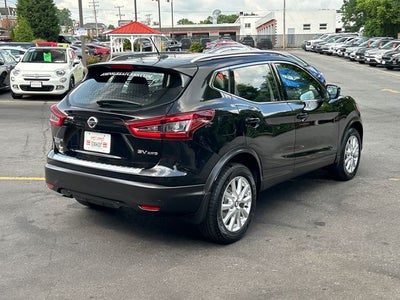 2022 Nissan Rogue Sport SV