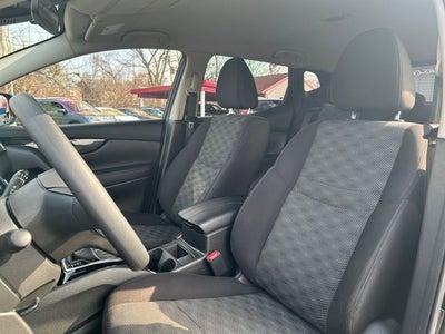 2020 Nissan Rogue Sport SV