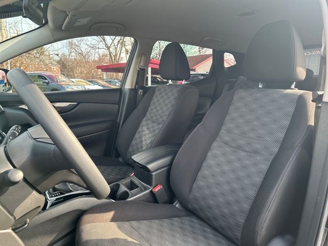 2020 Nissan Rogue Sport SV