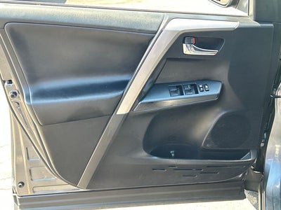 2018 Toyota RAV4 Hybrid XLE