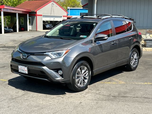 2018 Toyota RAV4 Hybrid XLE