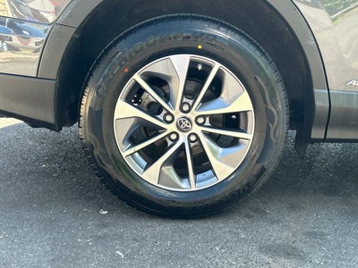 2018 Toyota RAV4 Hybrid XLE