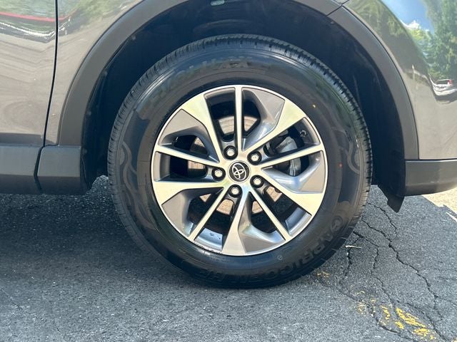 2018 Toyota RAV4 Hybrid XLE