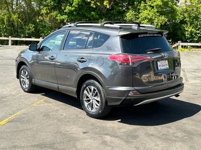 2018 Toyota RAV4 Hybrid XLE