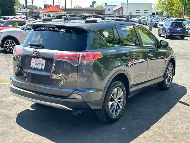 2018 Toyota RAV4 Hybrid XLE
