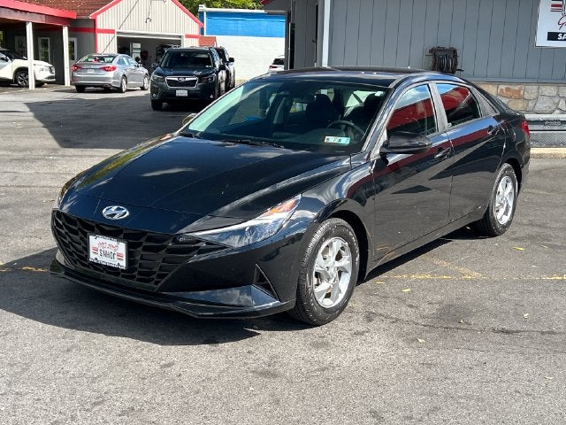 2023 Hyundai Elantra SE
