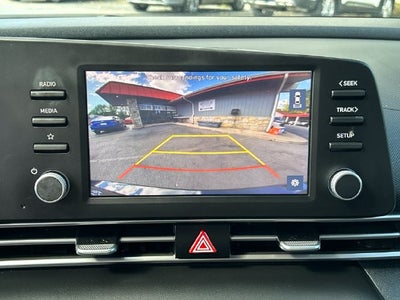 2023 Hyundai Elantra SE