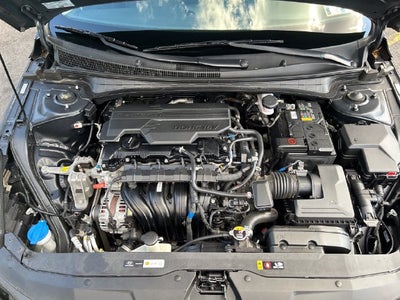 2023 Hyundai Elantra SE
